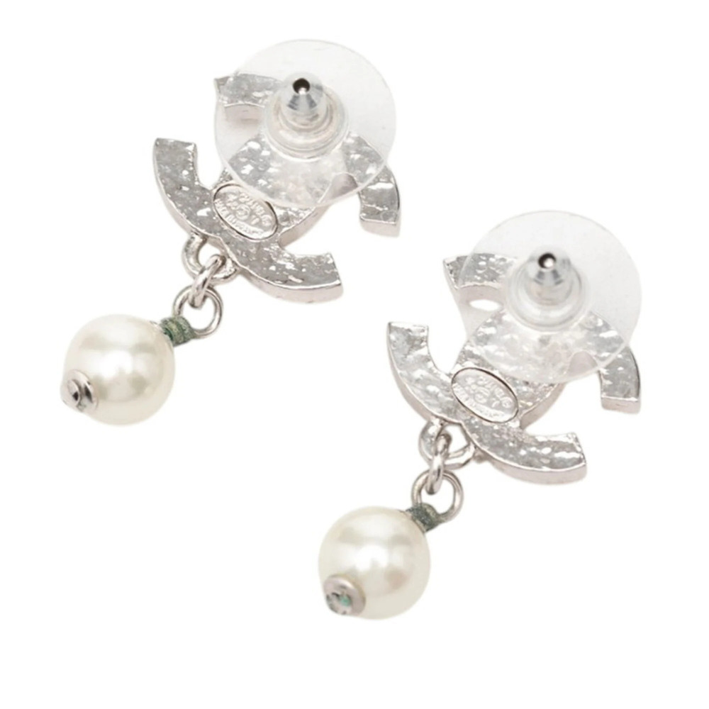 CHANEL Silver Pearl Logo Earrings - Picture 2 of 4